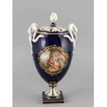 Potpourri-Vase, Meissen, Marke 1860-1924, 1. W., Eiform, mit seitlichen Schlangenhenkeln,