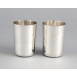 Paar Becher, USA, 2. H. 20. Jh., MZ: Tiffany & Co. New York, Sterlingsilber 925/000,zylindrische