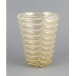 Vase, wohl Murano, 2. H. 20. Jh., konische Form, klares Glas, mit weißen Einschmelzungen,