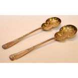 A PAIR OF SILVER FRUIT SERVING SPOONS PR