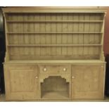 A LARGE ANTIQUE PINE FARMHOUSE DRESSER,