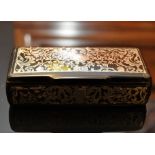 A TORTOISESHELL SNUFF BOX INLAID WITH WH