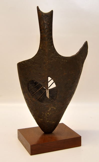 A CONTEMPORARY BRONZE SCULPTURE MOUNTED