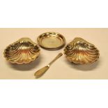 PAIR OF SILVER SHELL SHAPED DISHES, CHES