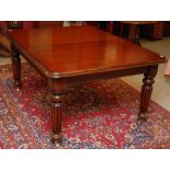 AN EXTENDING VICTORIAN STYLE MAHOGANY DI