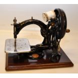 WILLCOX AND GIBB MANUAL SEWING MACHINE W