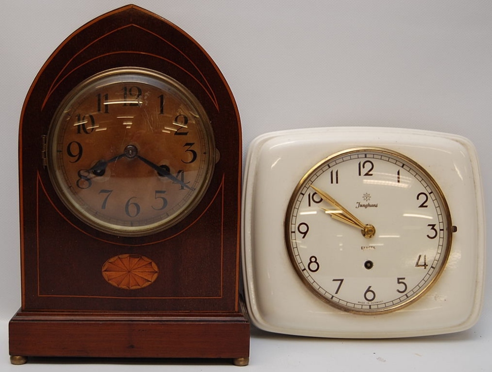 EDWARDIAN INLAID MAHOGANY MANTEL CLOCK,