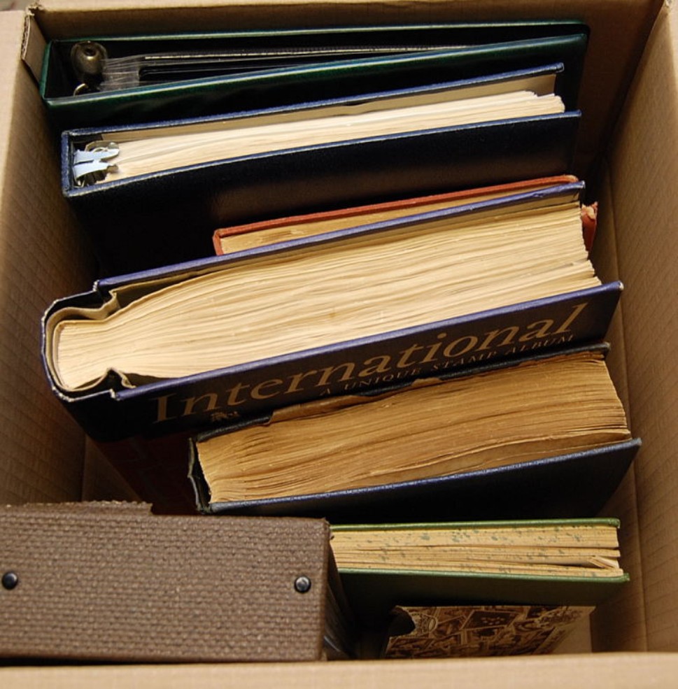 BOX OF VARIOUS IN SEVEN ALBUMS, GENERAL
