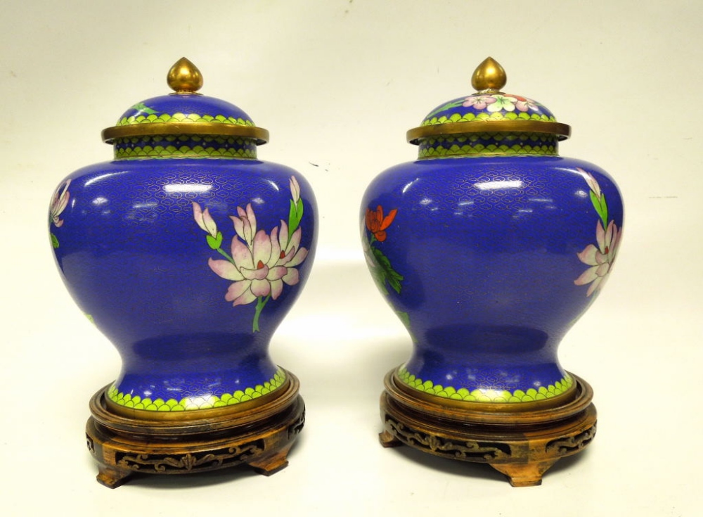 A PAIR OF IMPRESSIVE C20TH CLOISONNE LID