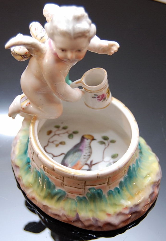 19TH CENTURY BERLIN CHERUB AT A WELL DIS - Image 8 of 10