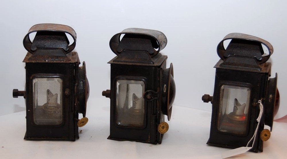 3 VINTAGE SIGNAL SPIRIT BURNING LAMPS WI - Image 4 of 6