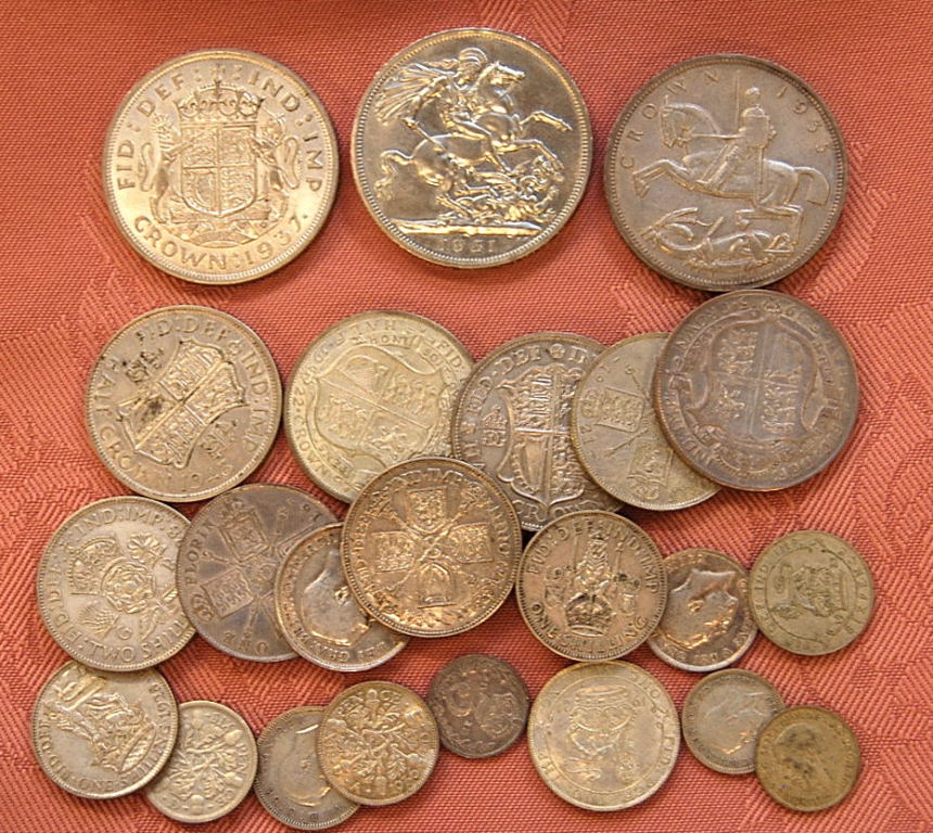 GB COINS: TUB OF MIXED WITH SOME SILVER, - Image 2 of 3