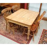 VICTORIAN PINE FARMHOUSE KITCHEN TABLE W