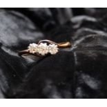 18CT GOLD 3 STONE DIAMOND LADIES RING