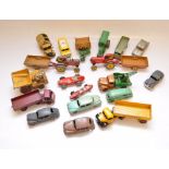 19 VINTAGE DIECAST DINKY TOYS TO INCLUDE TRACTORS WITH TRAILERS, CONSTRUCTION VEHICLES, LORRIES,