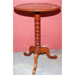 VICTORIAN MAHOGANY PEDESTAL WINE TABLE