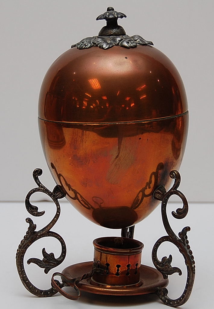 LARGE COPPER WATER CAN, A LARGE HEAVY COPPER JUG - Image 2 of 3