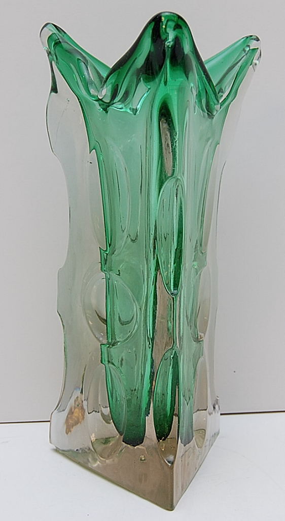 GREEN TRI-SIDED GLASS VASE 30CM, A/F - Image 2 of 5