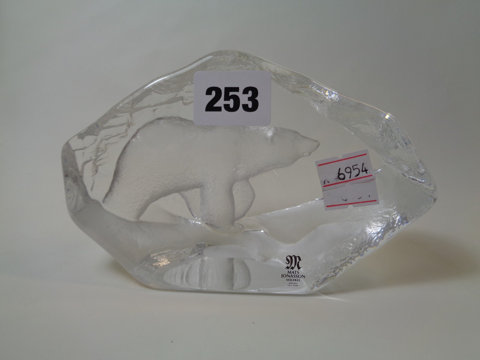 Mats Jonasson Lead Crystal Polar Bear paperweight