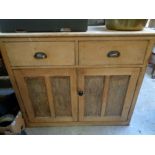 Pine Edwardian sideboard with 2 drawers over 2 cupboards