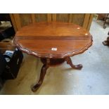 Good quality Walnut shaped top table on tripod support