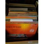 Box of assorted records & Singles inc. James Last, Chas 7 Dave etc.