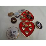 Stratton Floral design Compact, Pill Pots and Variety Heart Gilded brooches