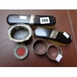 Qty. of assorted Silver mounted and Silver items inc. Dressing table brushes, Napkin rings etc.