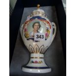 Boxed Aynsley Golden Jubilee limited edition lidded vase 55 of 250