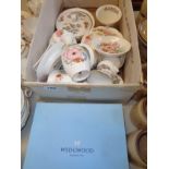 2 Boxed Wedgwood collectors plates and a box of Wedgwood Meadowsweet pattern tableware