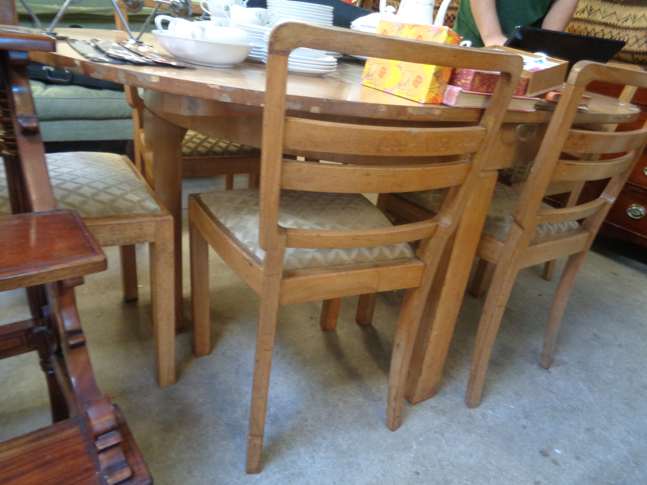 Art Deco Walnut Extending dining table and a set of 6 upholstered Walnut dining chairs