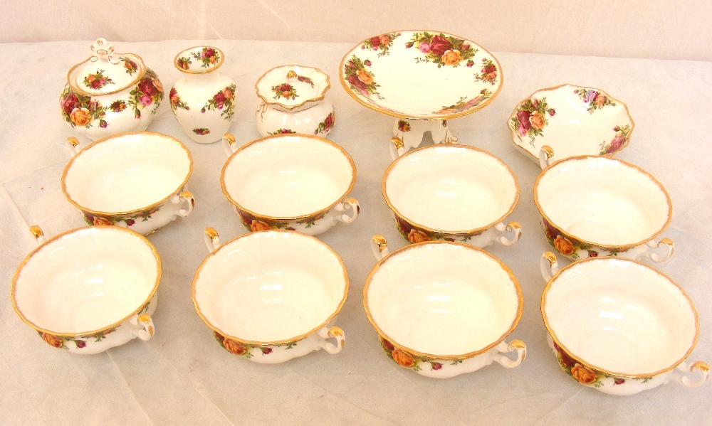 A tray of assorted Royal Albert Old Coun