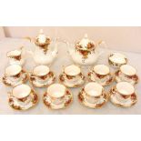 A tray of assorted Royal Albert Old Coun