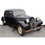 Marque :CITROEN Type :11 BL Année : 10/1952  Couleur :Noir Compteur :5 269 km Immatriculation :956