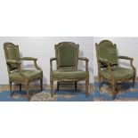 Ensemble de trois fauteuils Louis XVI comprenant deux cabriolets dossier trapèze et un fauteuil à la
