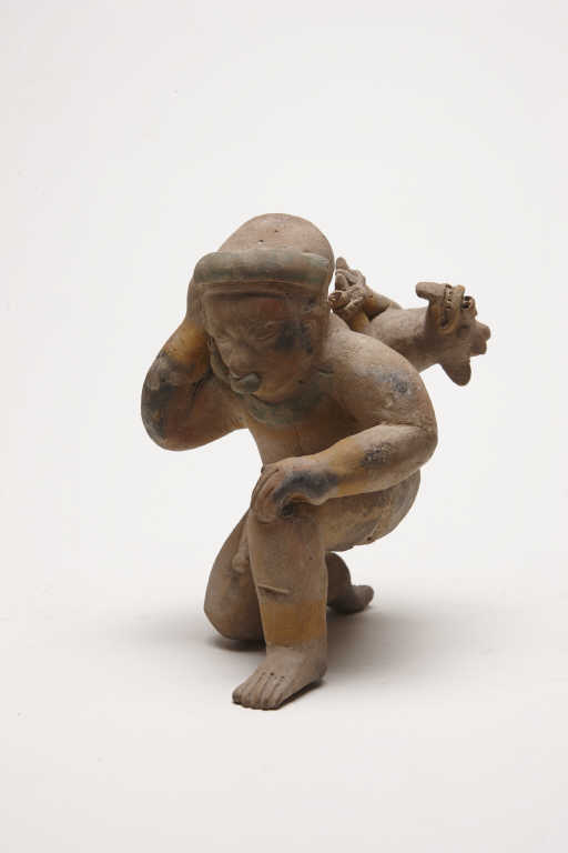 Culture Jama-Coaque, ca 500 avt-500 ap. J.C.  Equateur.  Statuette représentant un personnage