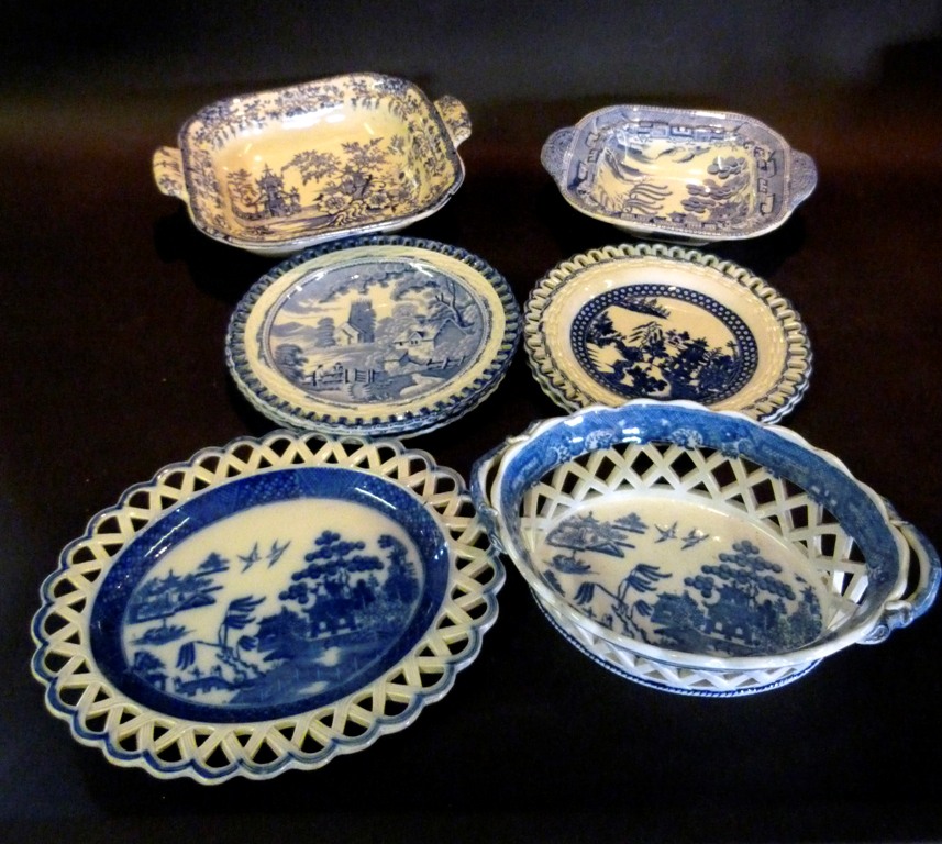 An Early 19th Century Spode Underglaze B