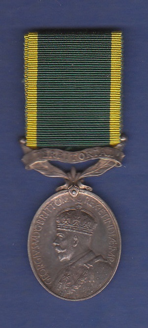 Territorial Efficiency Medal (GRV) Named to 736195 GNR J.W. Sputter Royal Artillery. GVF