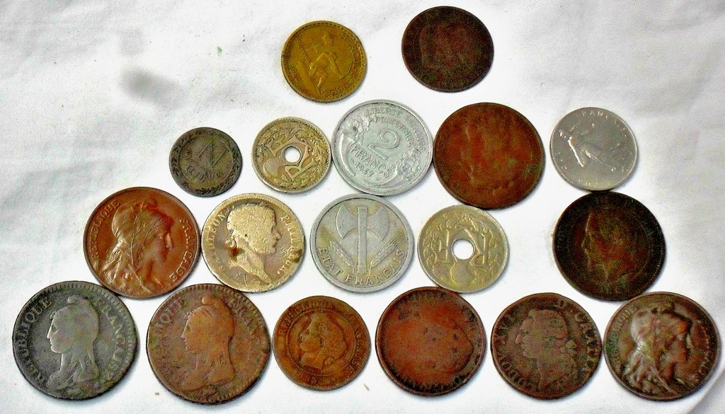 France 1810A Napoleon 2 Francs, Grade VG; Louis XVI + later copper; 1808A 10 Cents etc. Range of