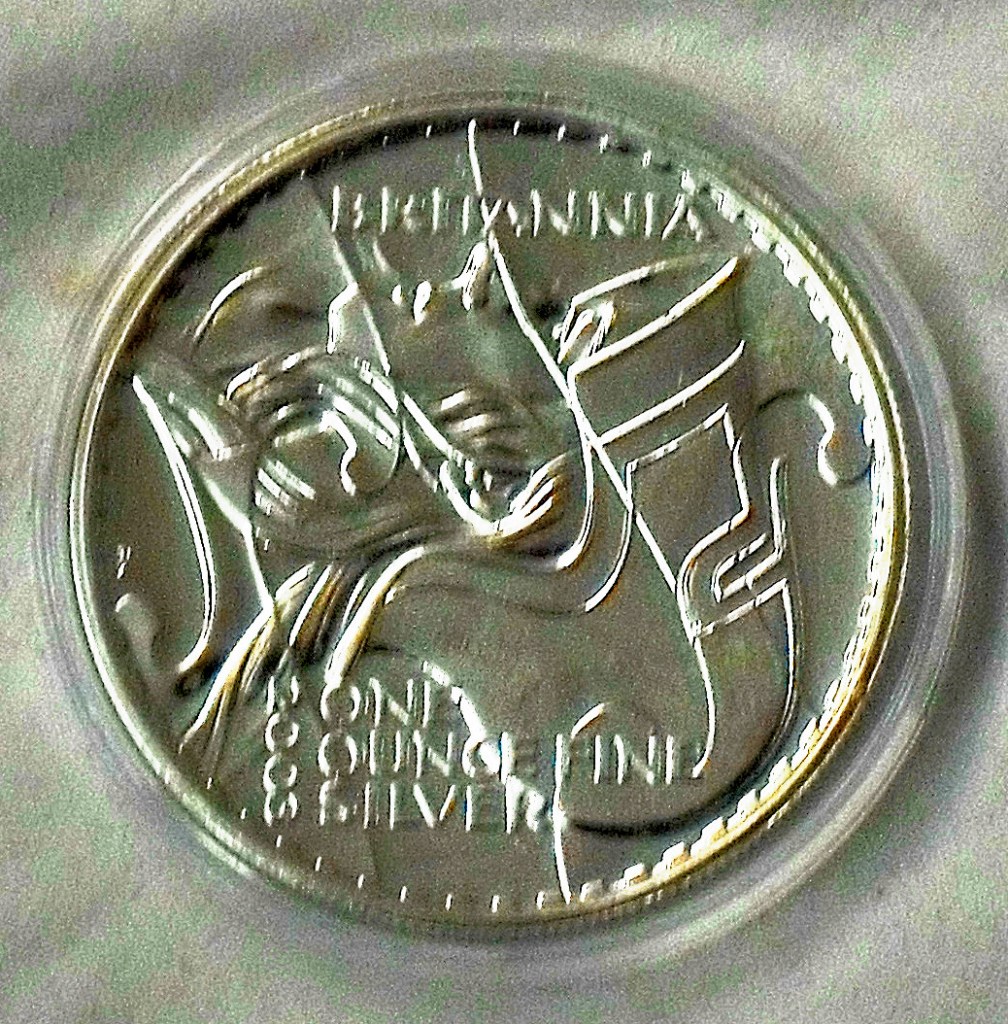 Great Britain 2003 Silver Britannia £2- 1oZ Silver, Sp4512 Royal Mint. - Image 3 of 3