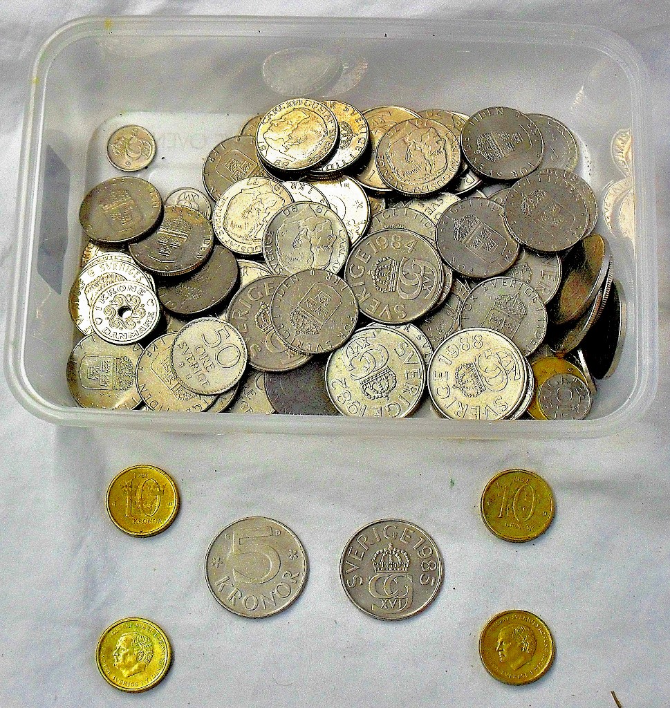 Great Britain Penny Collection 1860 to Queen Elizabeth II. Useful lot. Ex collection.