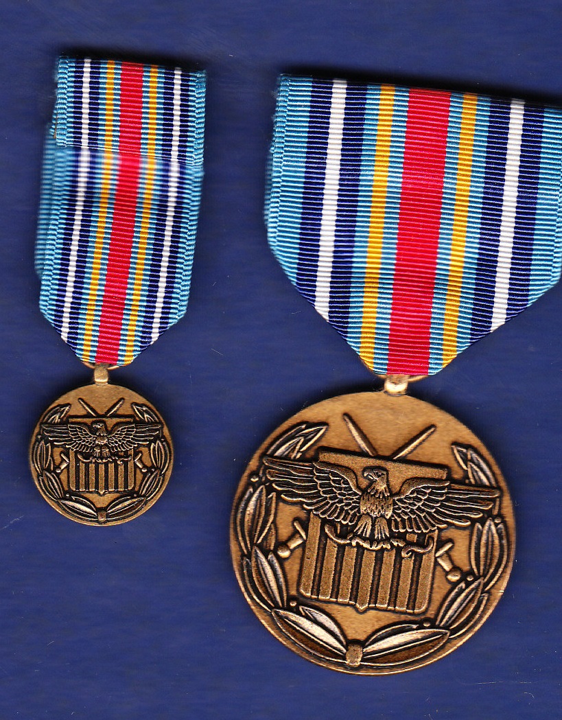 USA Global War on Terrorism Expeditionary Medal with its miniature. GVF