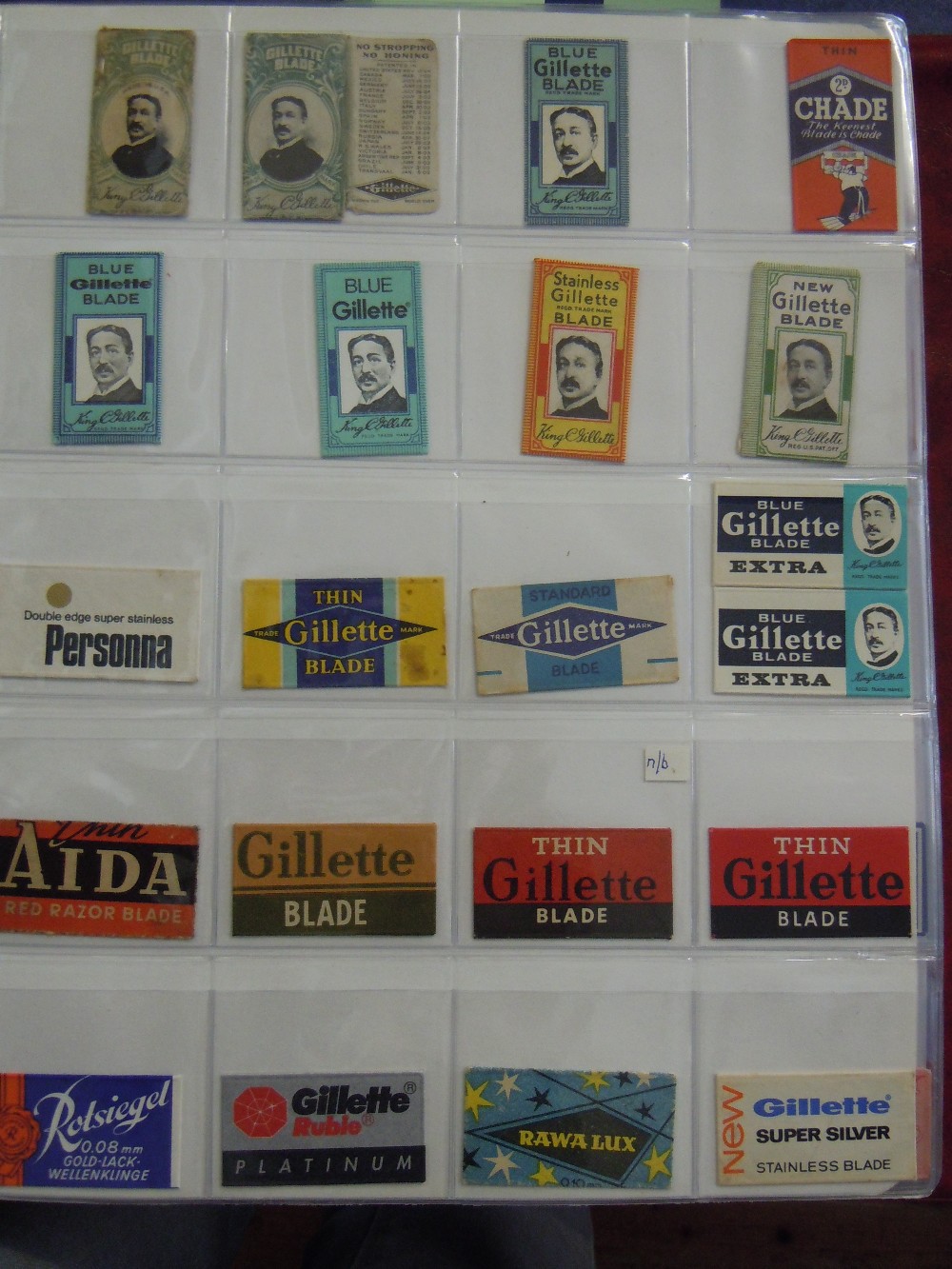 Razor Blades In original wrappers - A quite incredible life-long collection - an immaculate - Image 2 of 7