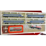 Lima Train Set (HO scale)  Forward and reverse engines, 2 passenger cats and 2 Mobil Oil Tanker