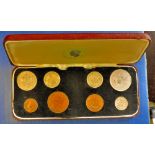 Great Britain - 1947 King George VI  Specimen Set (8) in a good Tudor Farthing case 2/6, 2/-, 1/- (