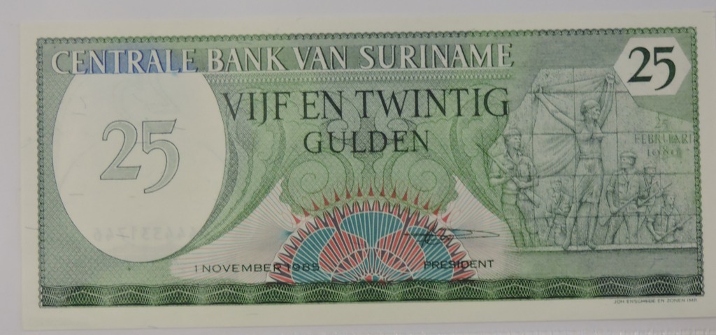 Banknotes - Various (63)  South Africa, Spain, Sri Lanka, Sudan, Suriname, Switzerland, Sweden, - Image 8 of 8