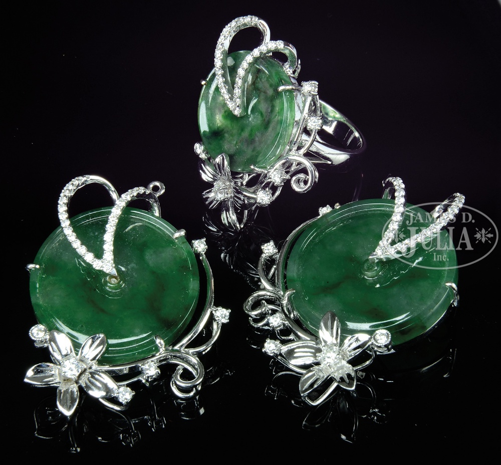 SUITE OF JADEITE JEWELRY WITH DIAMONDS. The well-designed jewelry set includes a large necklace, two - Image 2 of 2