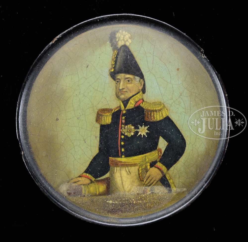 SNUFF BOX CIRCA 1800 OF MILITARY FIGURE. Hand painted portrait of Napoleonic Era General with one