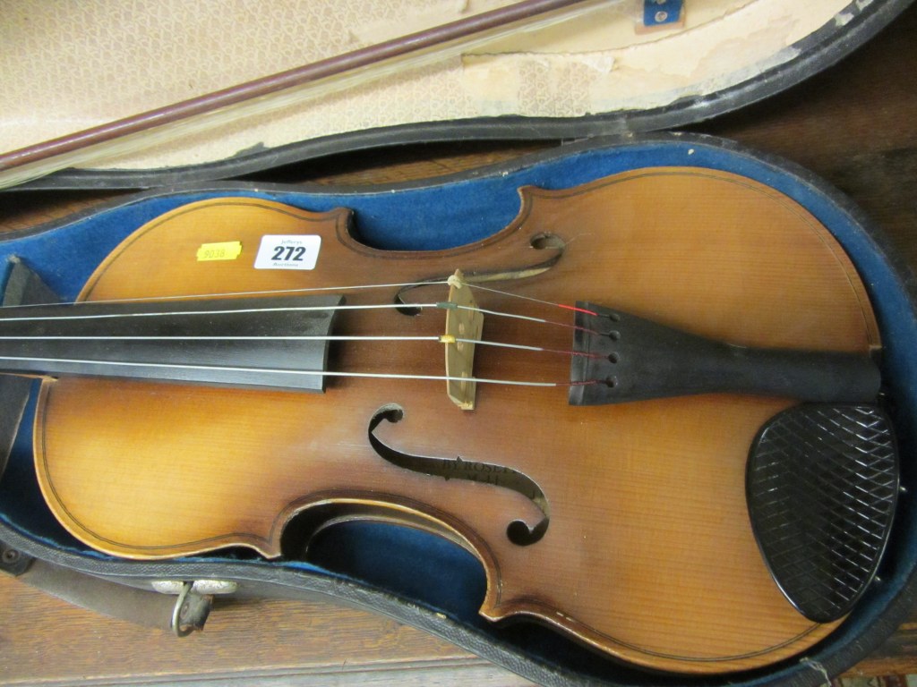 VIOLIN, cased Czechoslovakian violin with box - Image 2 of 5