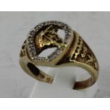 9ct horseshoe ring with diamonds total w